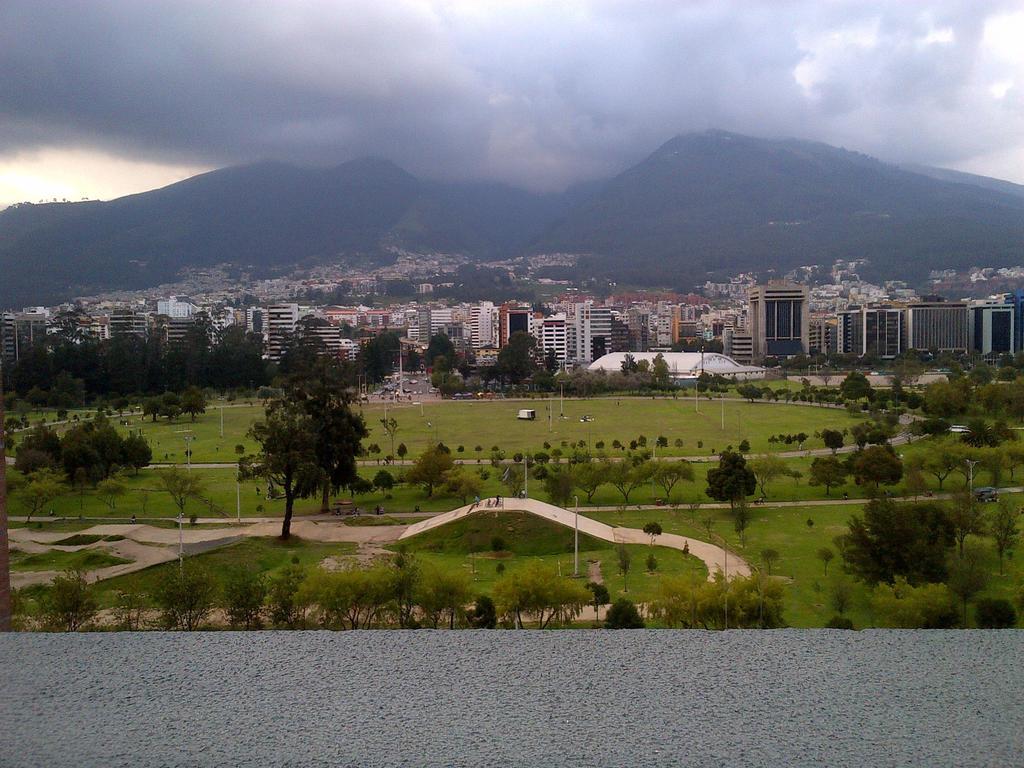 Misuitehotel La Carolina Quito Cameră foto